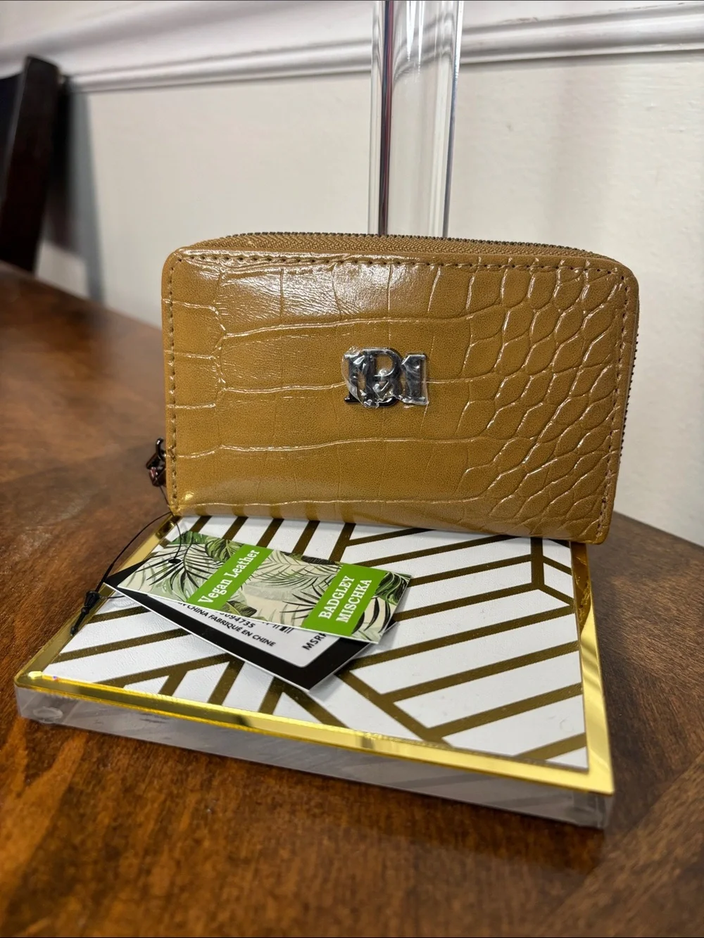Badgley Mischka Tan Croc-Embossed Snap Card Case with Zipper Coin Compartment